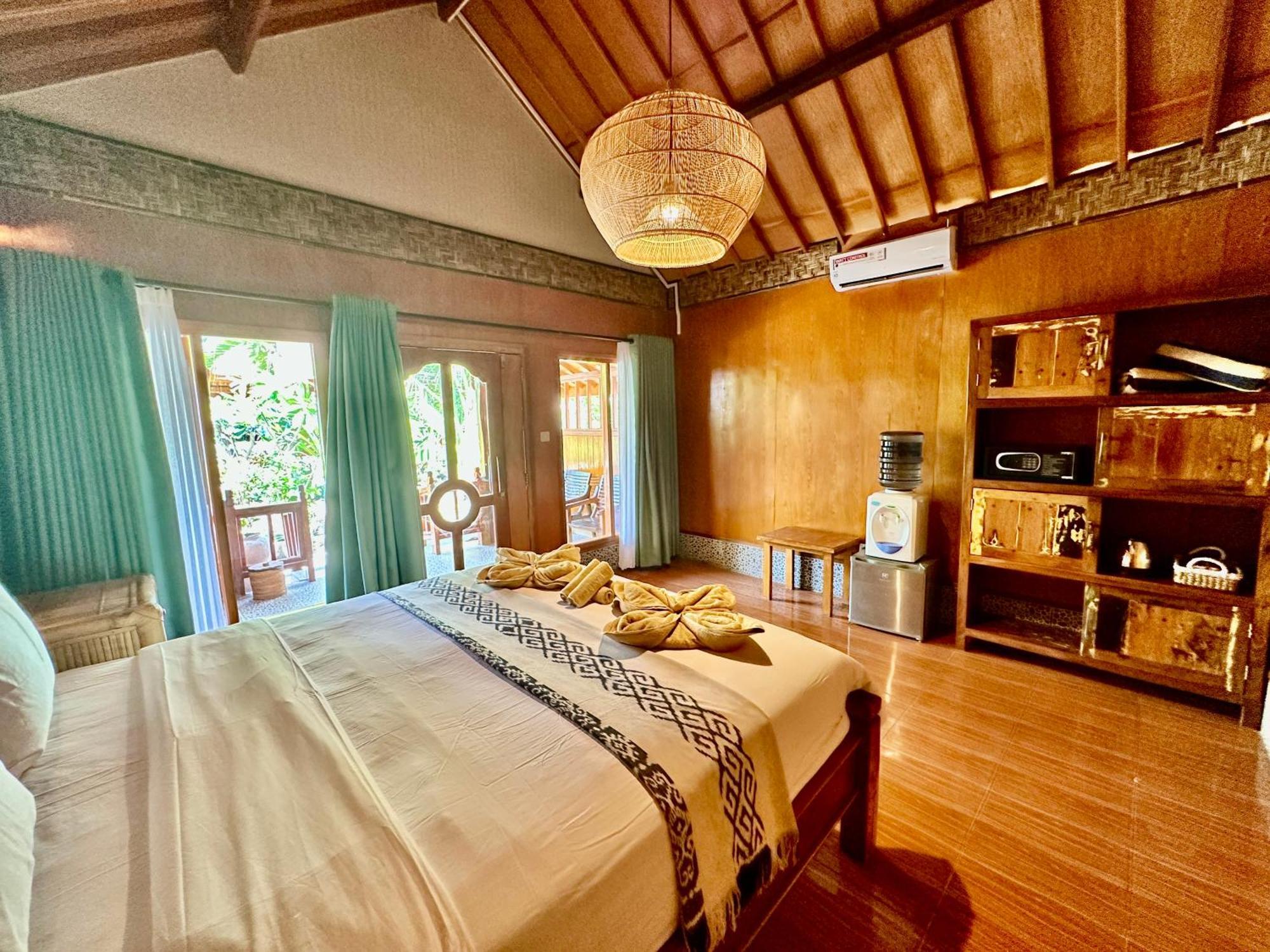 Sunny Rose Bungalows Gili Air - Adults Only Екстер'єр фото