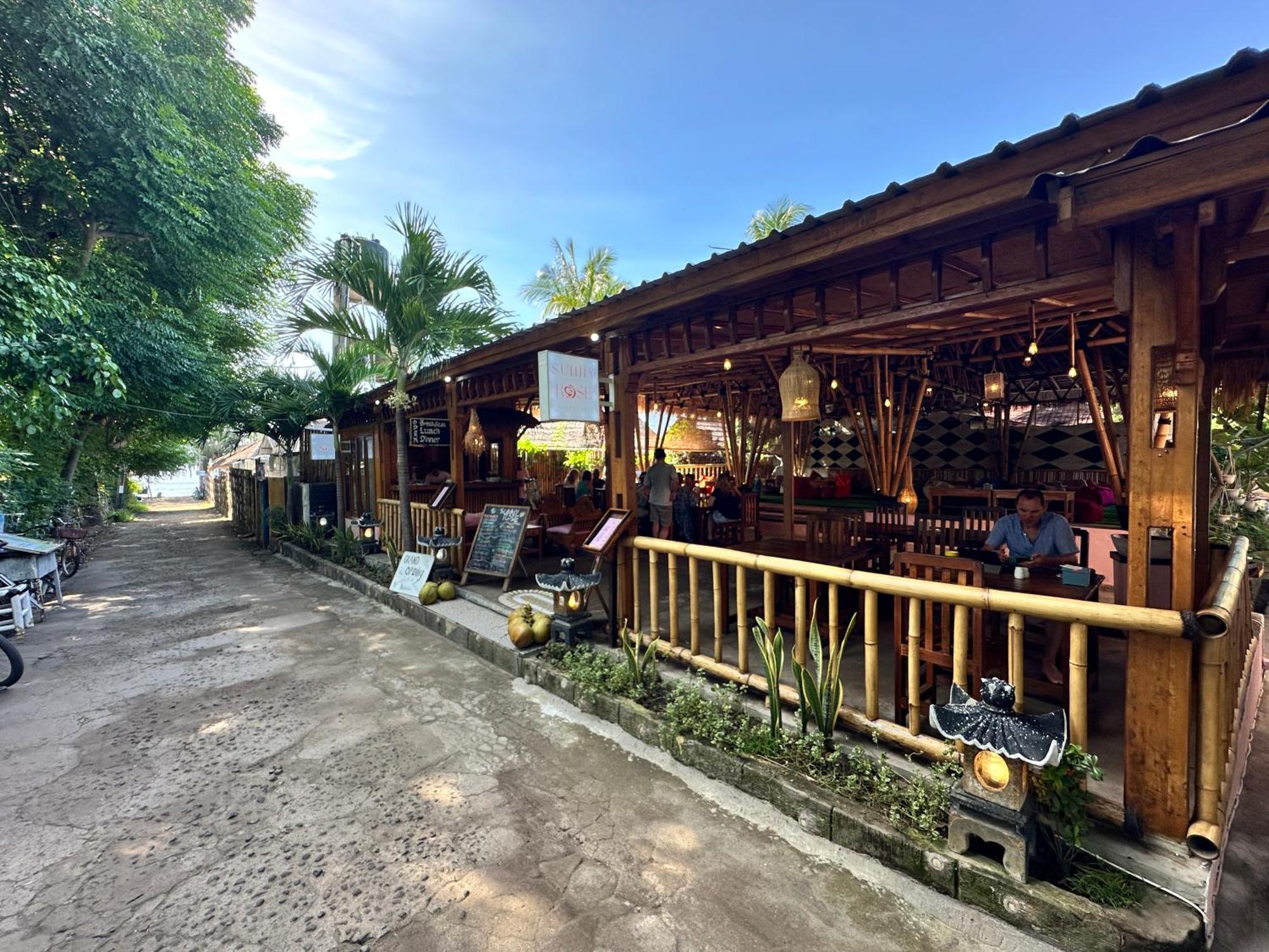 Sunny Rose Bungalows Gili Air - Adults Only Екстер'єр фото