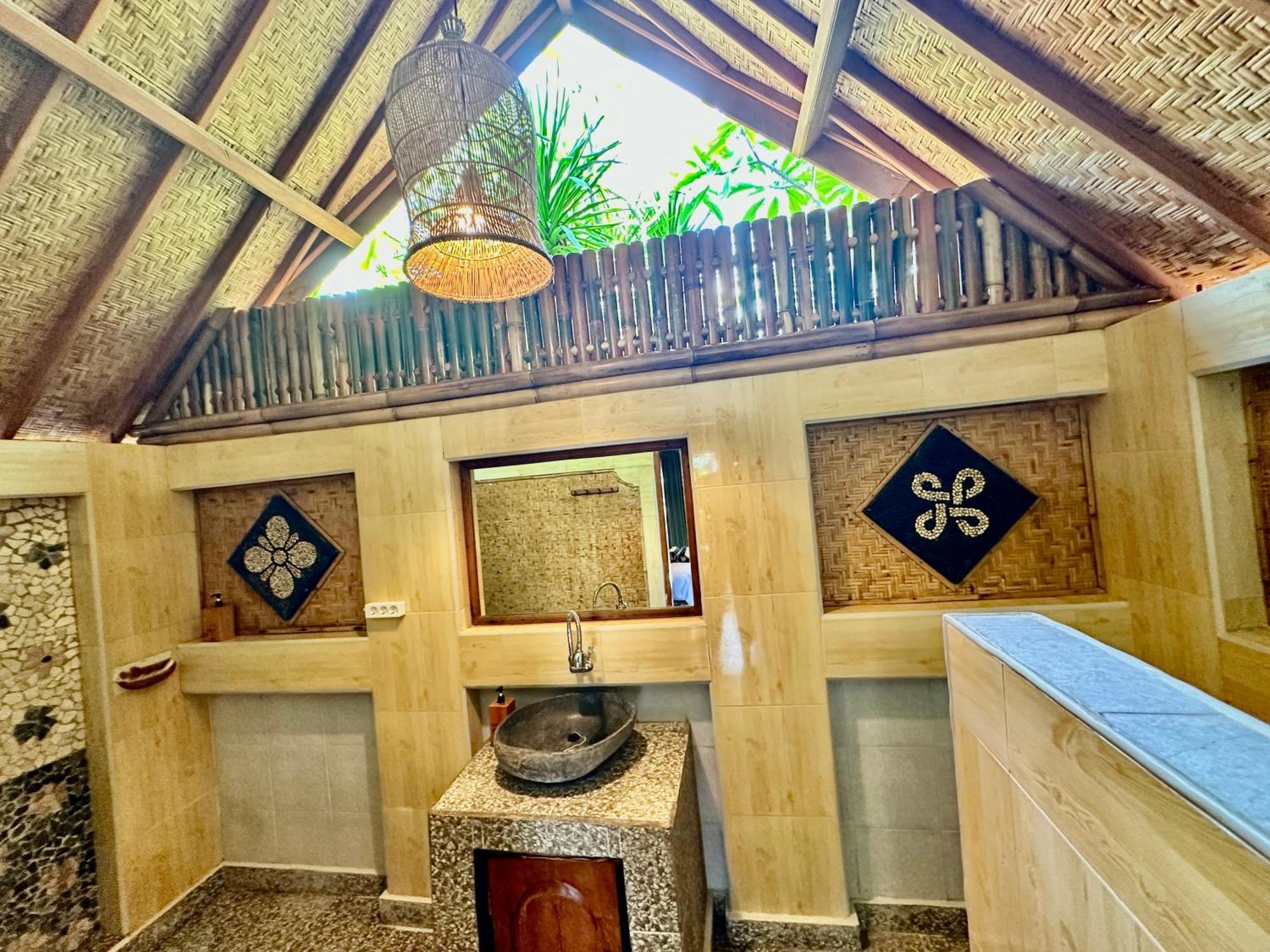 Sunny Rose Bungalows Gili Air - Adults Only Екстер'єр фото