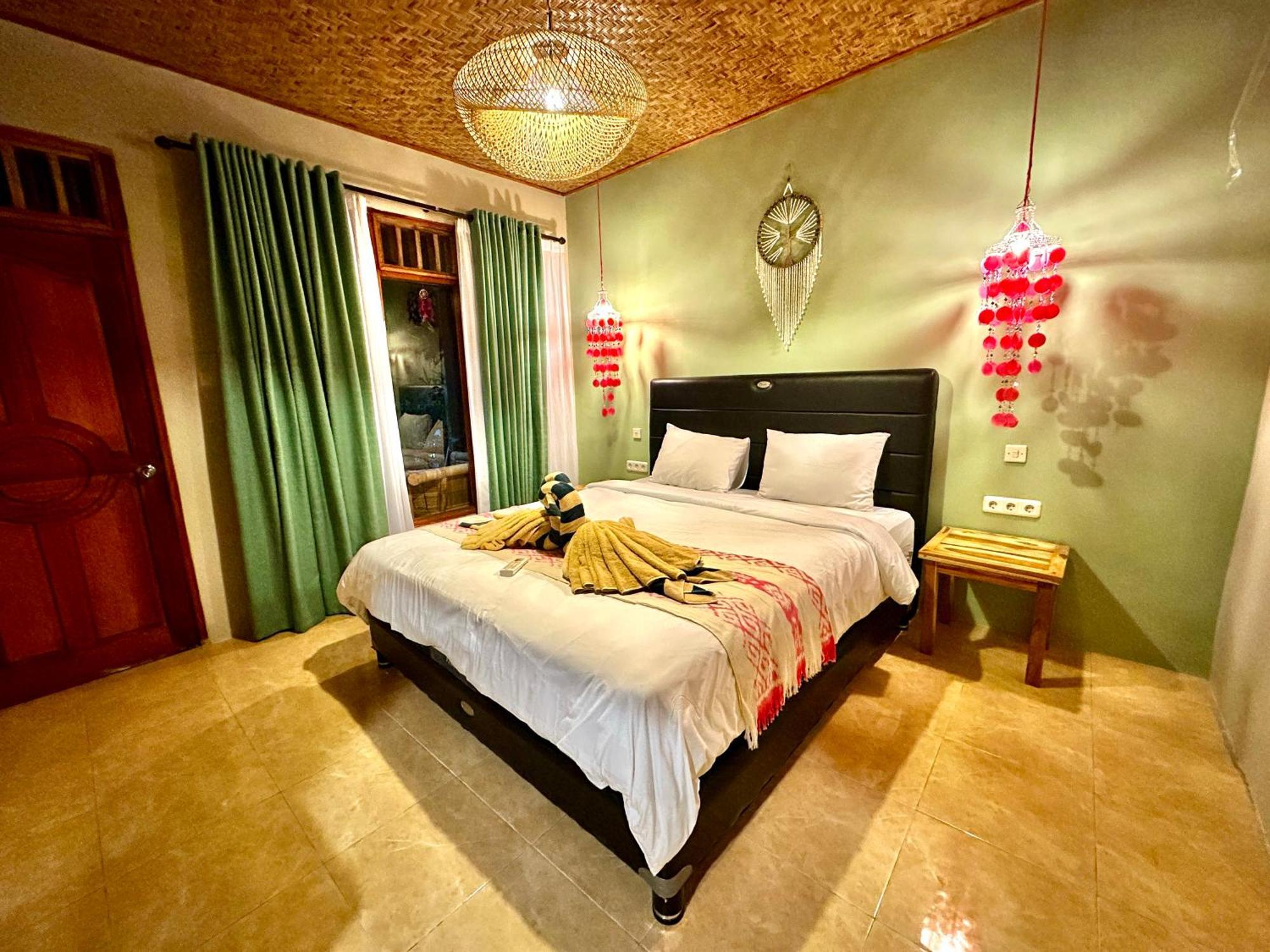 Sunny Rose Bungalows Gili Air - Adults Only Екстер'єр фото
