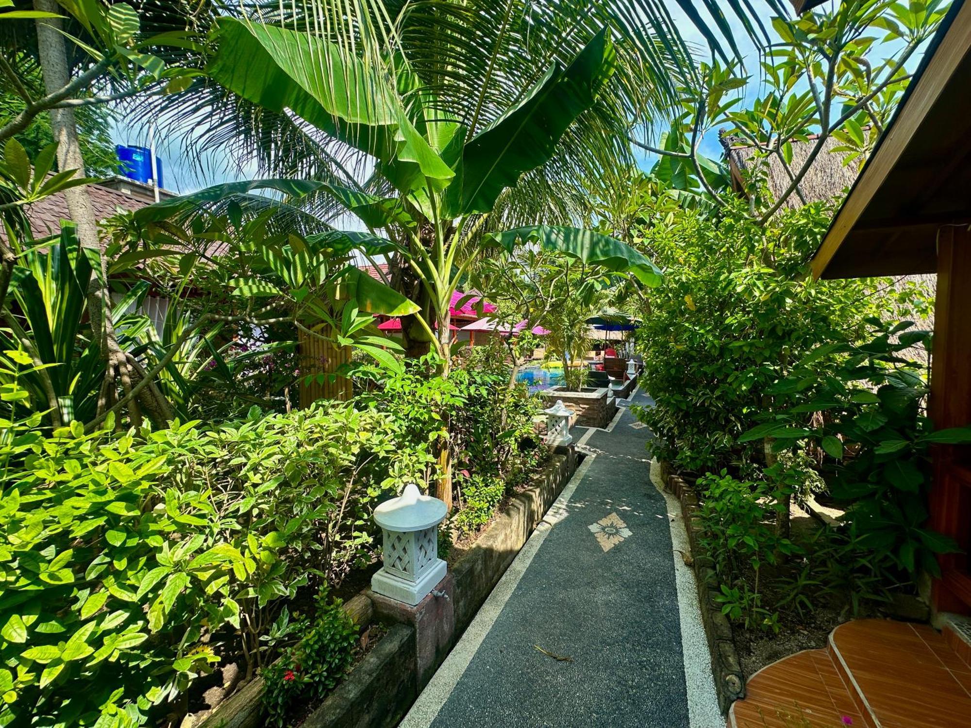 Sunny Rose Bungalows Gili Air - Adults Only Екстер'єр фото
