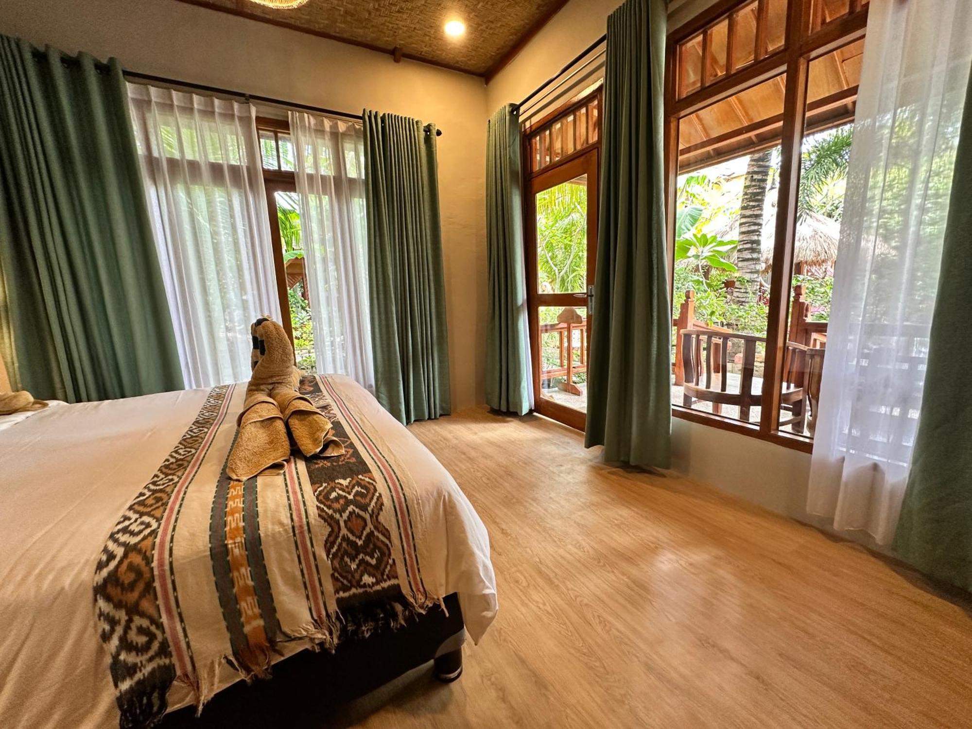 Sunny Rose Bungalows Gili Air - Adults Only Екстер'єр фото