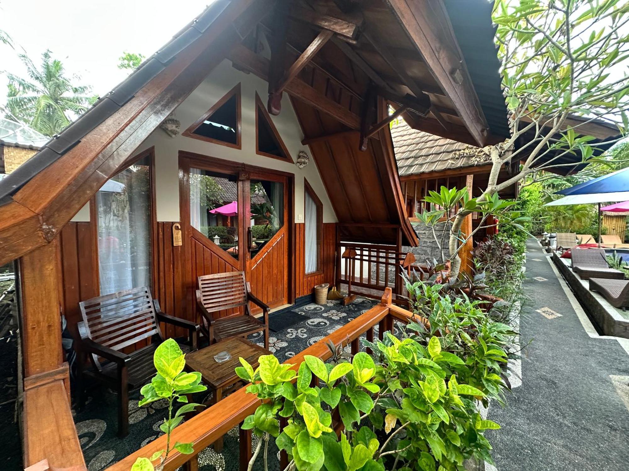 Sunny Rose Bungalows Gili Air - Adults Only Екстер'єр фото