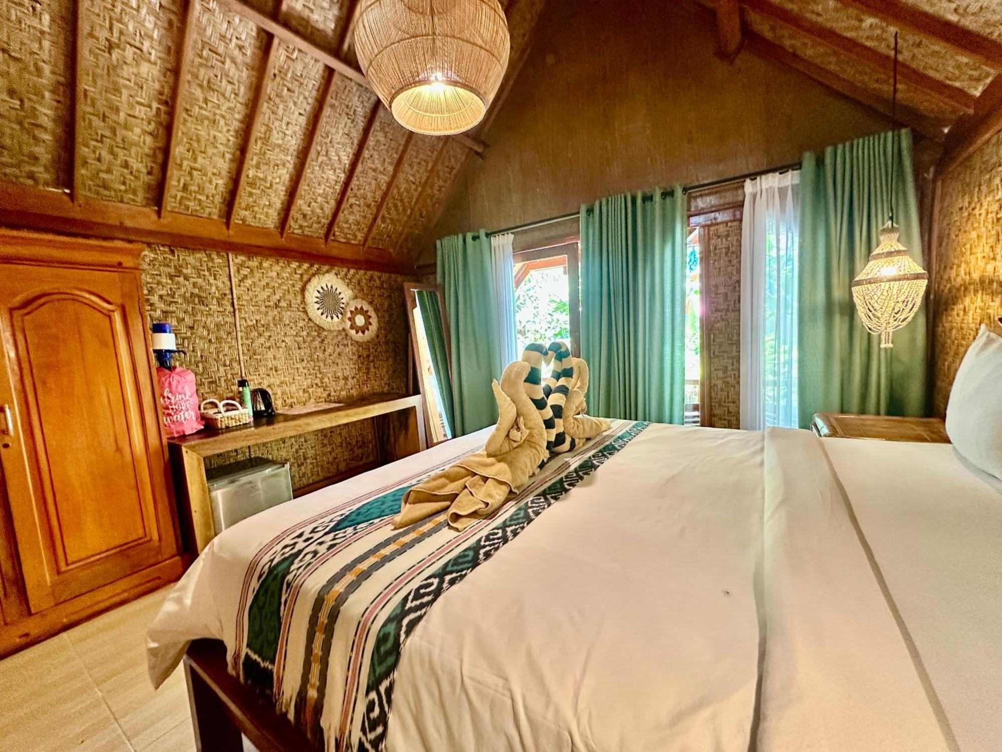 Sunny Rose Bungalows Gili Air - Adults Only Екстер'єр фото