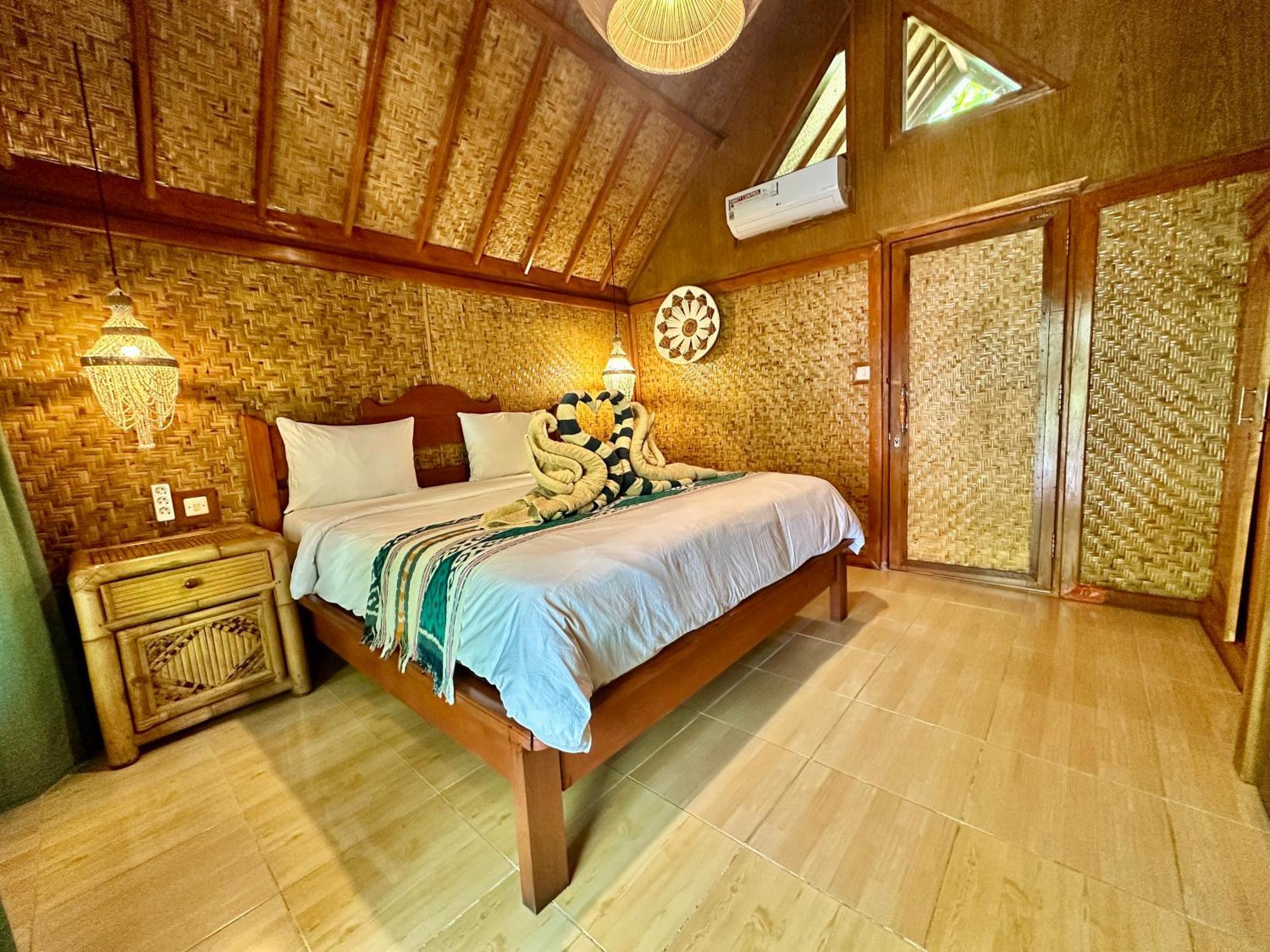 Sunny Rose Bungalows Gili Air - Adults Only Екстер'єр фото